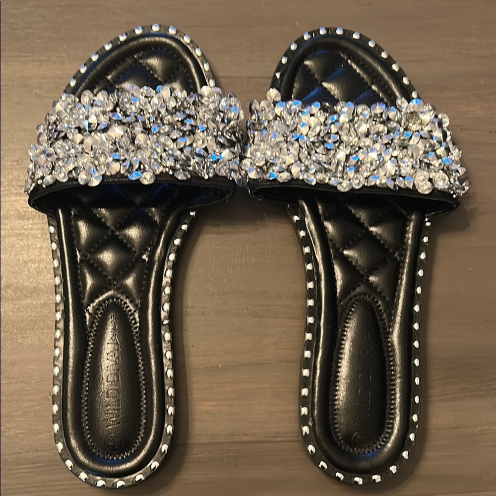 NWOT Wild Diva Black and Silver Embellished Sandals